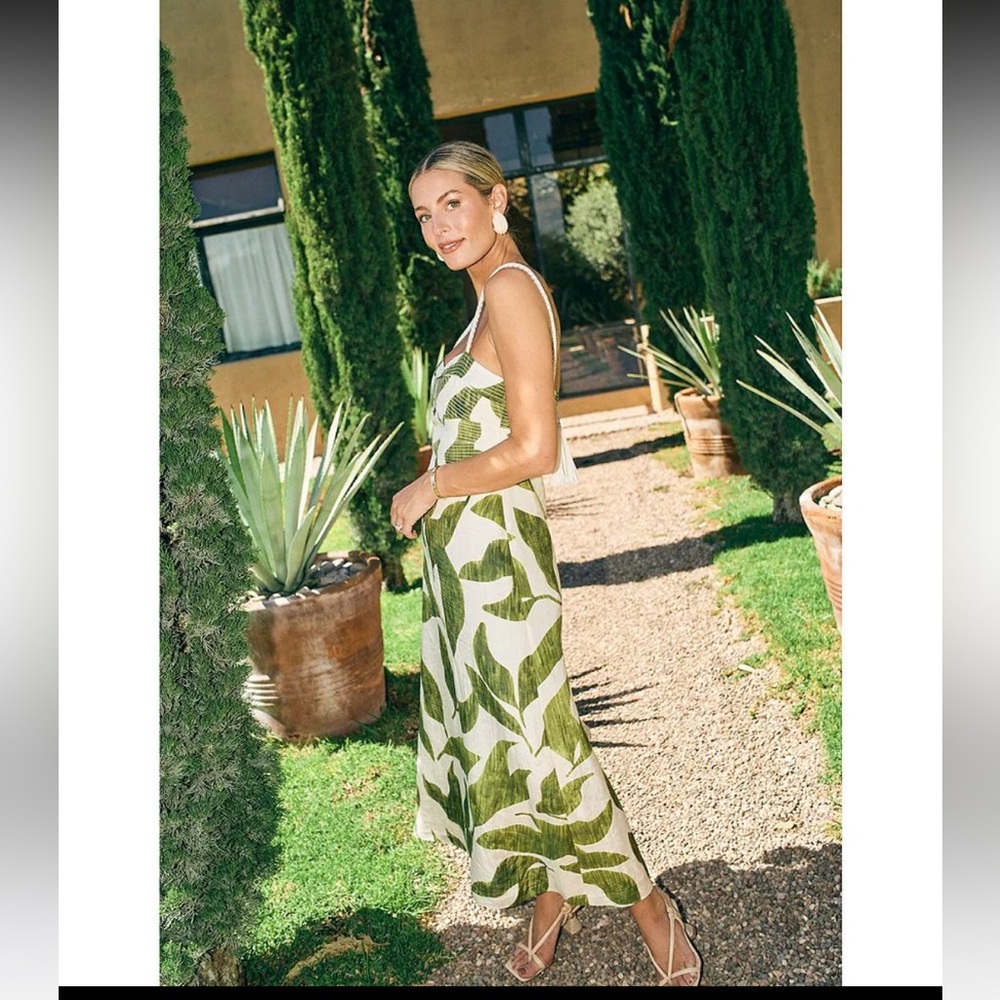 ANTONIO MELANI White Dress with Green Leaf Print - Picture 2 of 10